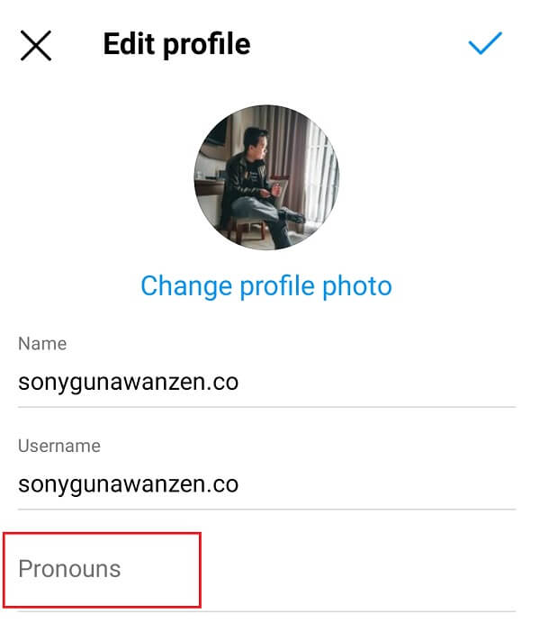 cara menambahkan she atau her di instagram
